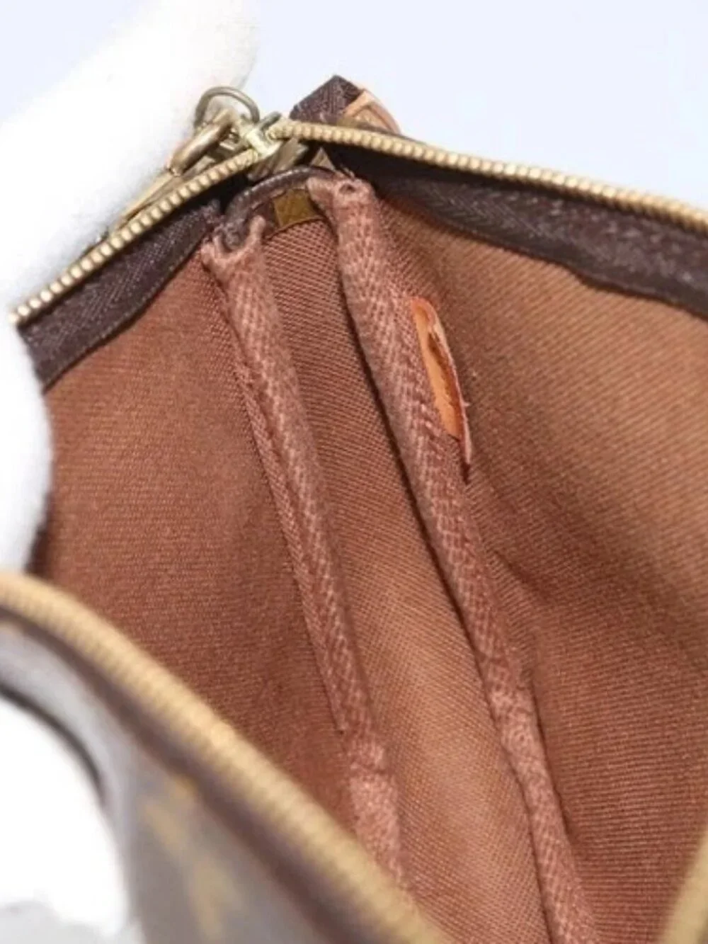 LOUIS VUITTON Monogram Pochette Accessoires Pouch M51980 LV Auth 162692